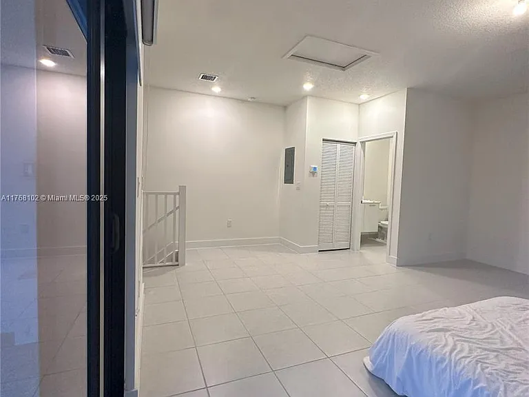 4227 NW 83rd Path — Photo 3