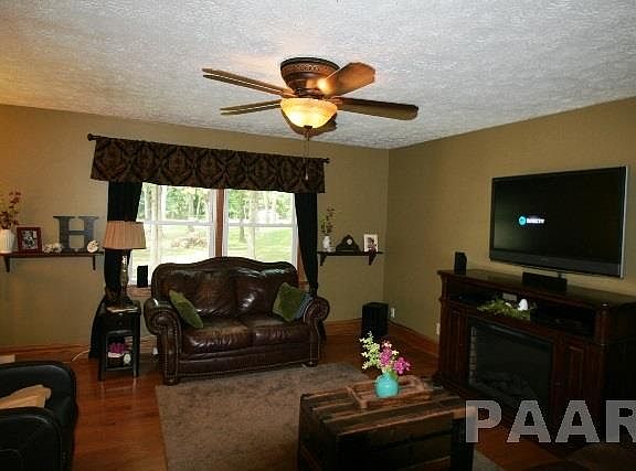 2nd image of 30099 Grandview Ter