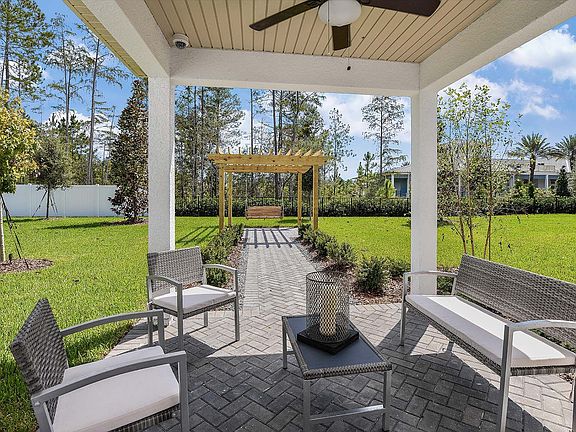 Whitney Model Covered Lanai