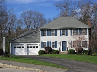 9 Primrose Lane, Tyngsborough, MA 01879