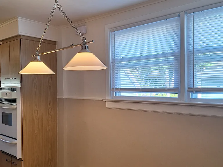 829 Elm Ave #2 — Photo 10