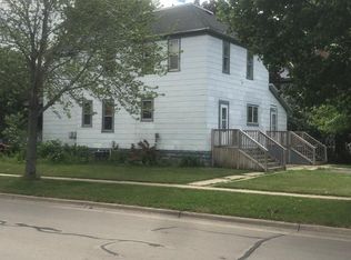 602 3rd St SW, Willmar, MN 56201