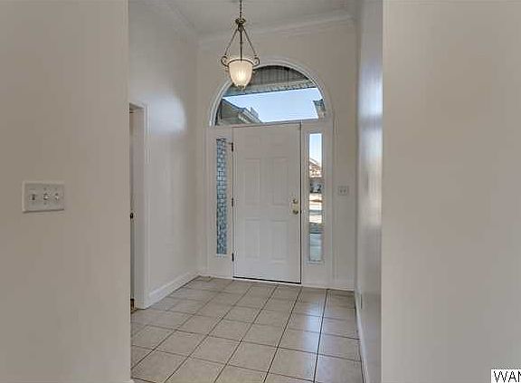 3rd image of 4915 Ross Cir