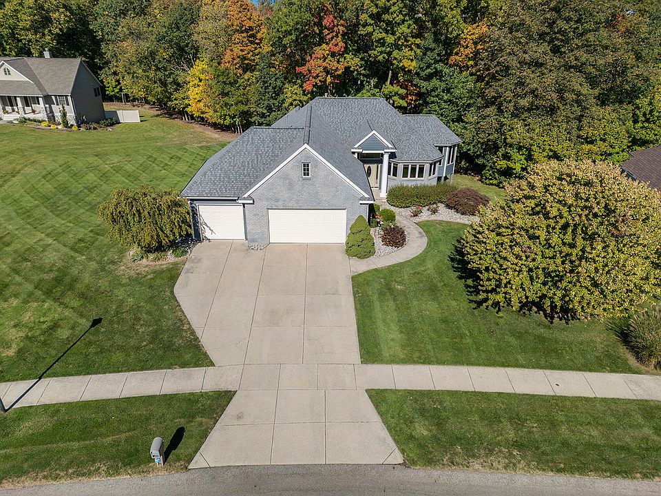 1st image of 2339 Bridlewood Dr