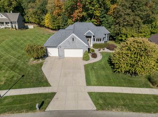 2339 Bridlewood Dr, Hudsonville, MI 49426