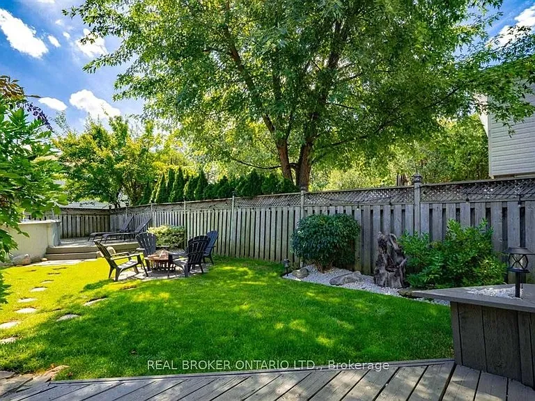 2 Core Cres — Photo 35