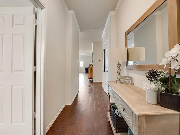 4th image of 2304 Gelbray Pl