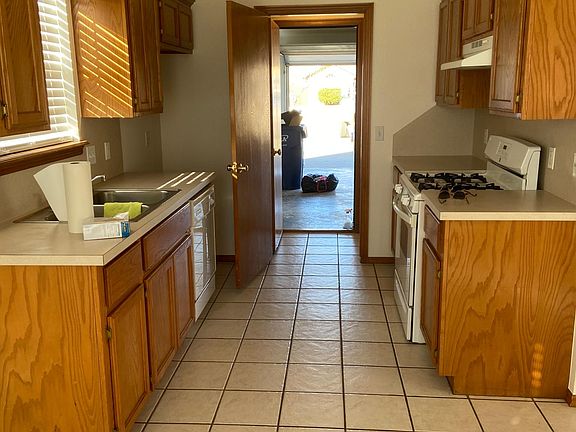 5th image of 332 Adams Ave NW
