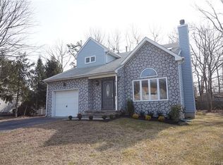 17 Shelli Ter, Barnegat, NJ 08005