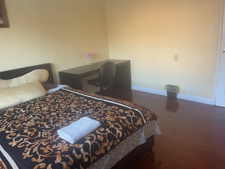 2548 Mayflower Ave #B — Photo 34