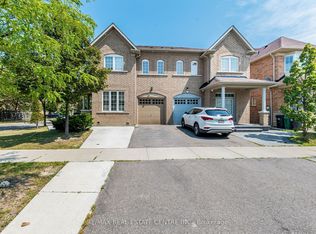 9 Loftsmoor Dr, Brampton, ON L6R3R7