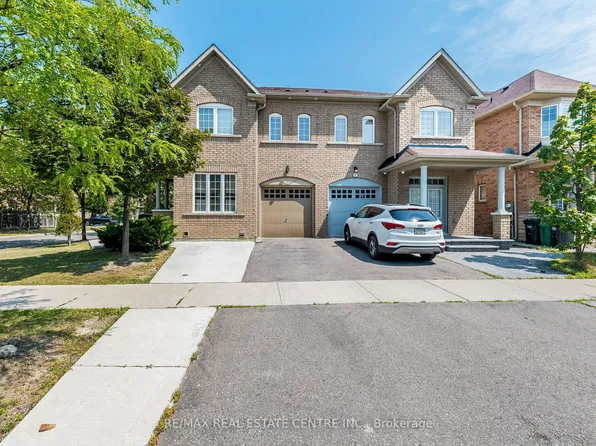 9 Loftsmoor Dr, Brampton, ON L6R 3R7