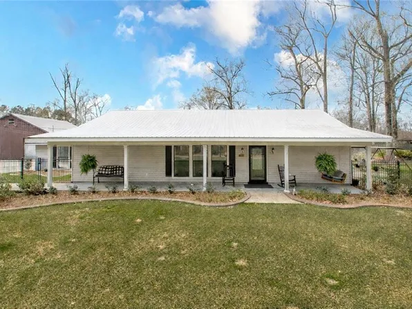 30439 N Willow St, Livingston, LA 70754