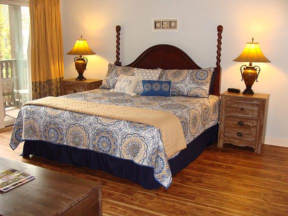 4th image of 955 Registry Blvd Unit 220