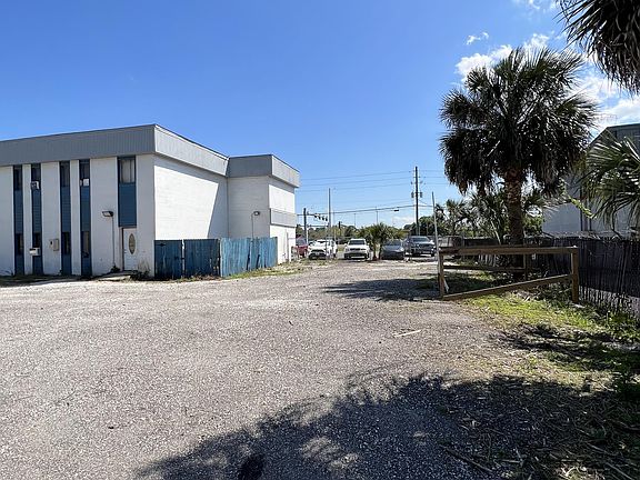 5th image of 10695 Beach Blvd