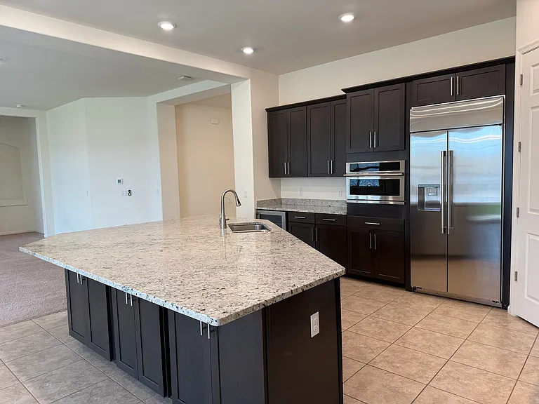 1646 W Aristides St — Photo 14