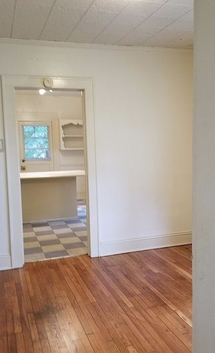 2nd image of 807 N Church St APT 2