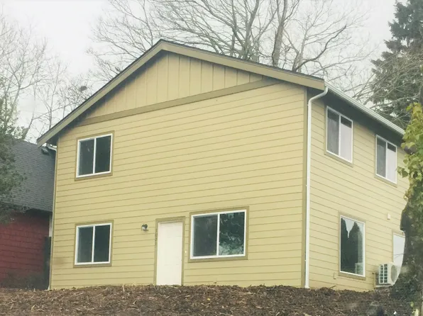 1021 Newell St, Bellingham, WA 98225