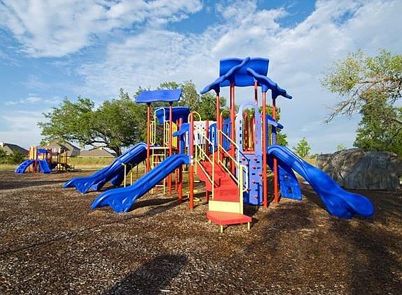 Cold Springs Neighborhood Amenities