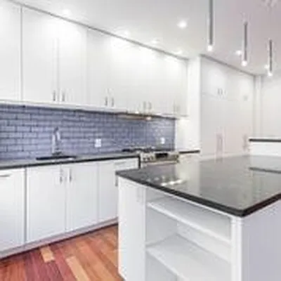 Rented by R New York | media 25