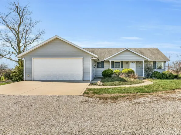 16676 N 450 East Rd, Fithian, IL 61844