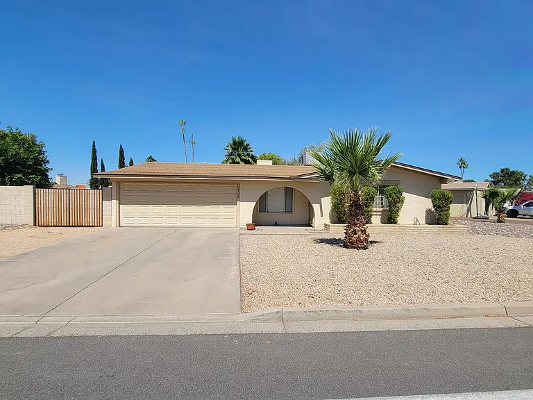 4310 W Mary Cir — Photo 1