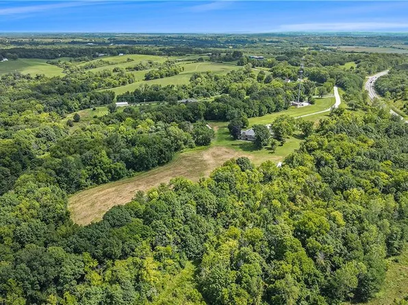 151 Walnut St, Liberty, MO 64068