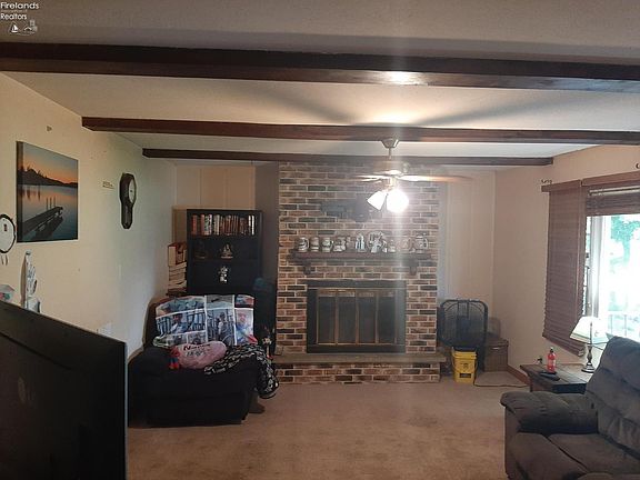 3rd image of 4416 Tiffin Ave