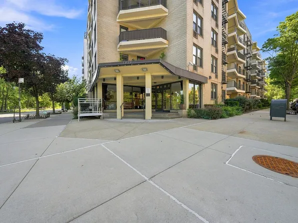 1874 Pelham Pkwy S APT 2N, Bronx, NY 10461