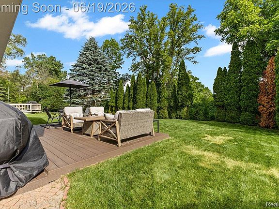 3rd image of 3082 Talon Cir