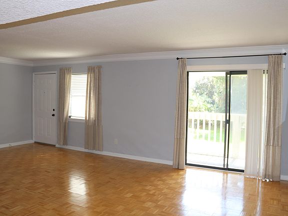 5th image of 100 Fairway Park Blvd Unit 1008
