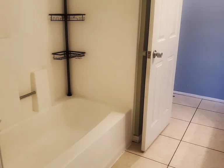 1250 Hillandale Ave — Photo 11