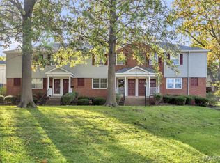 9155 N Swan Cir, Saint Louis, MO 63144