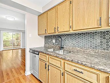 2nd image of 233 Old Ridge Rd