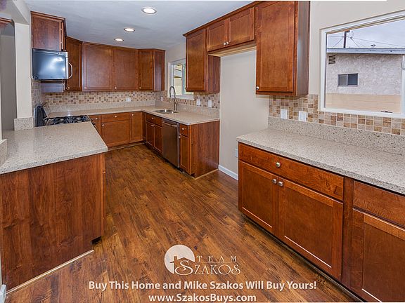 5th image of 652 Evergreen Ln