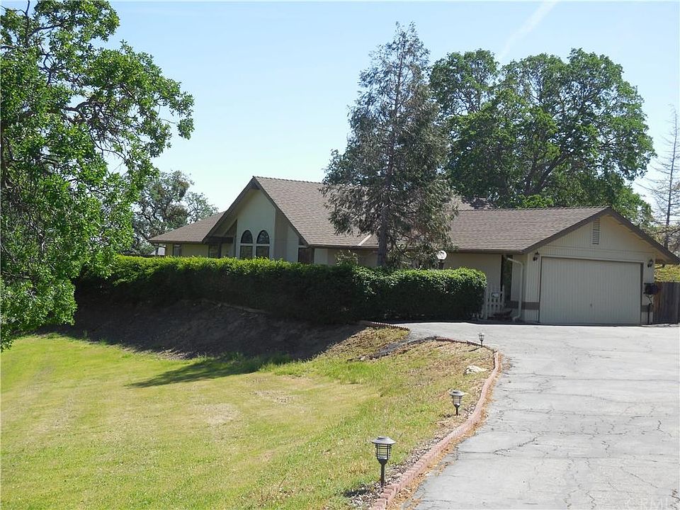 1st image of 41242 Lilley Mountain Dr