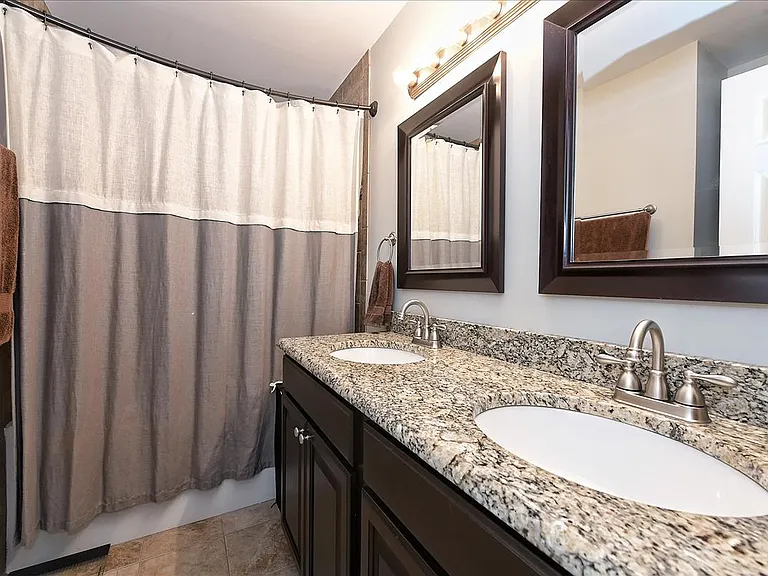 2723 Dilworth Heights Ln — Photo 15