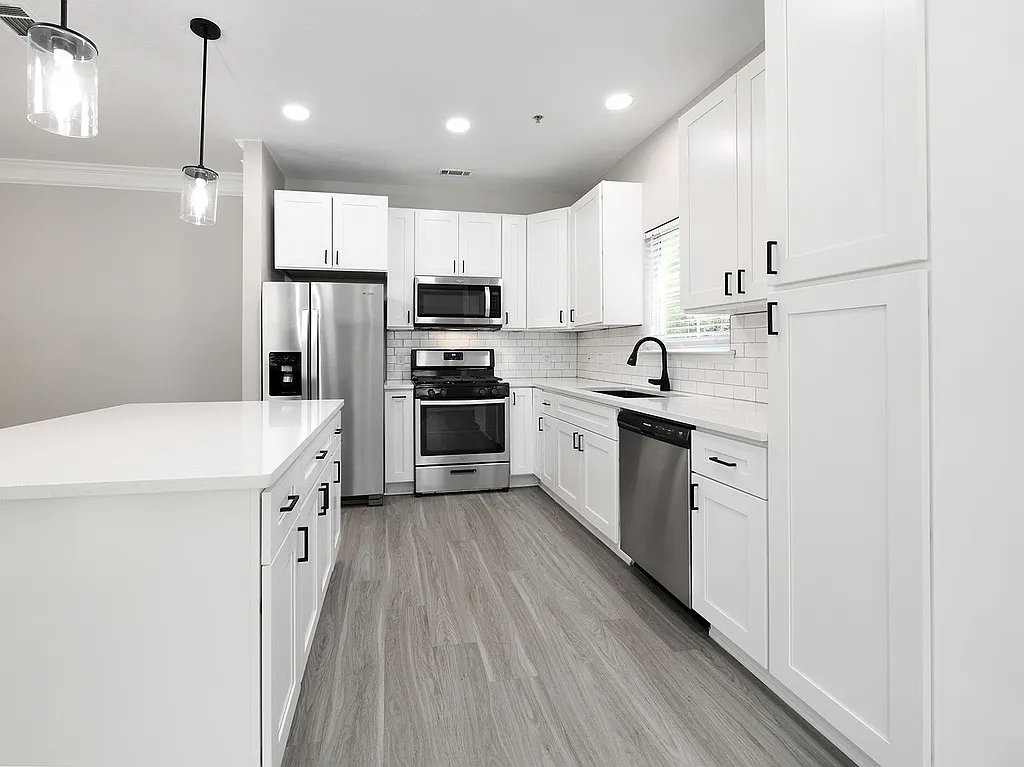 Legacy Ballantyne Apartments — Photo 2