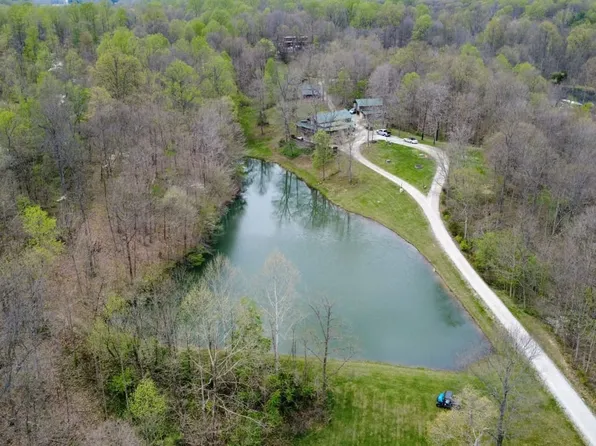 6236 S State Road 129, Versailles, IN 47042