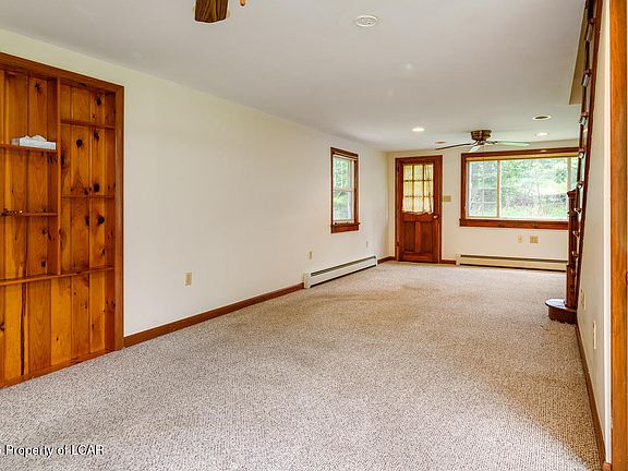 4th image of 3029 Lower Demunds Rd