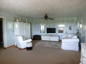 3rd image of 233 County Road 1750 E