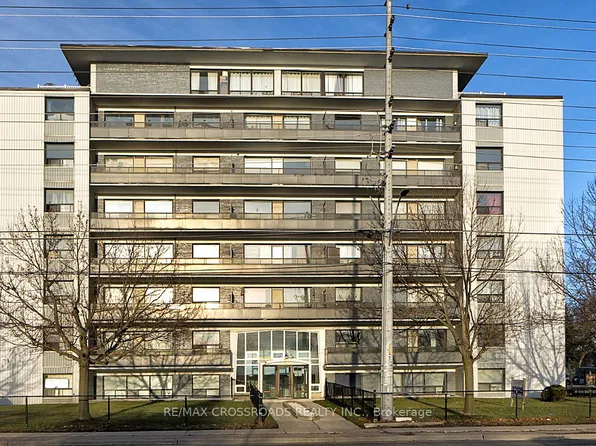 363 Lakeshore Rd E, Mississauga, ON