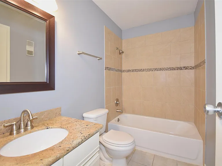 10811 Richmond Ave #76 — Photo 22