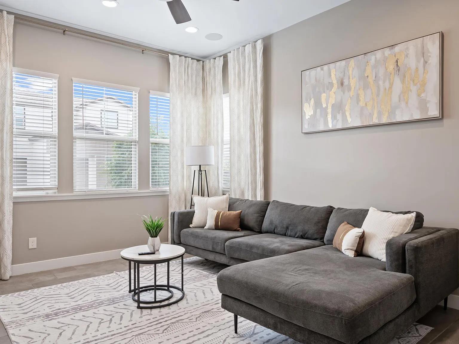 2 bed, 2.5 bath, 1838 sqft, $3,950 — Photo 1