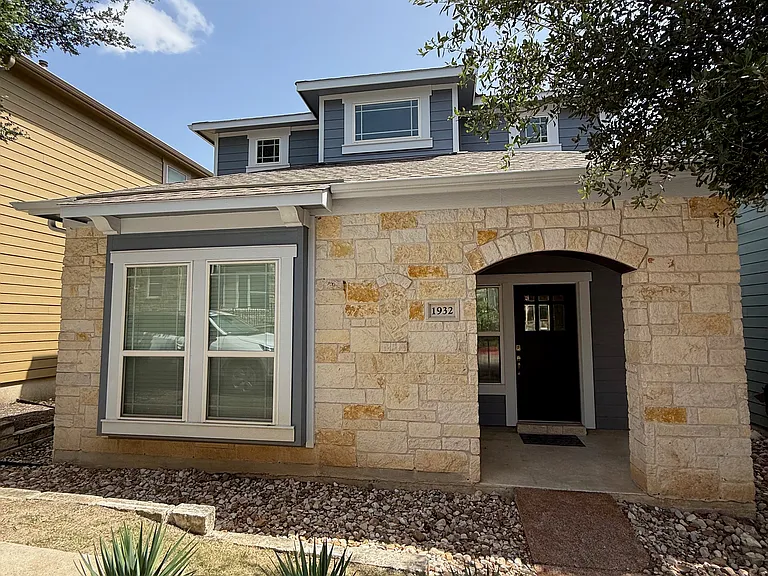1932 Tramson Dr — Photo 1