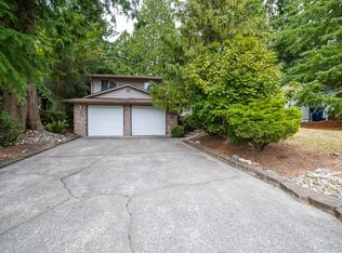 17602 Valley Circle Dr, Bothell, WA 98012