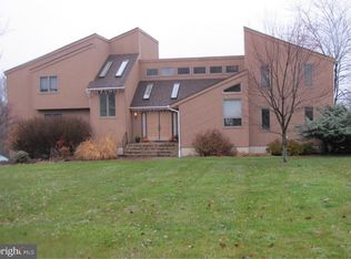 15 E Ridge Rd, Skillman, NJ 08558