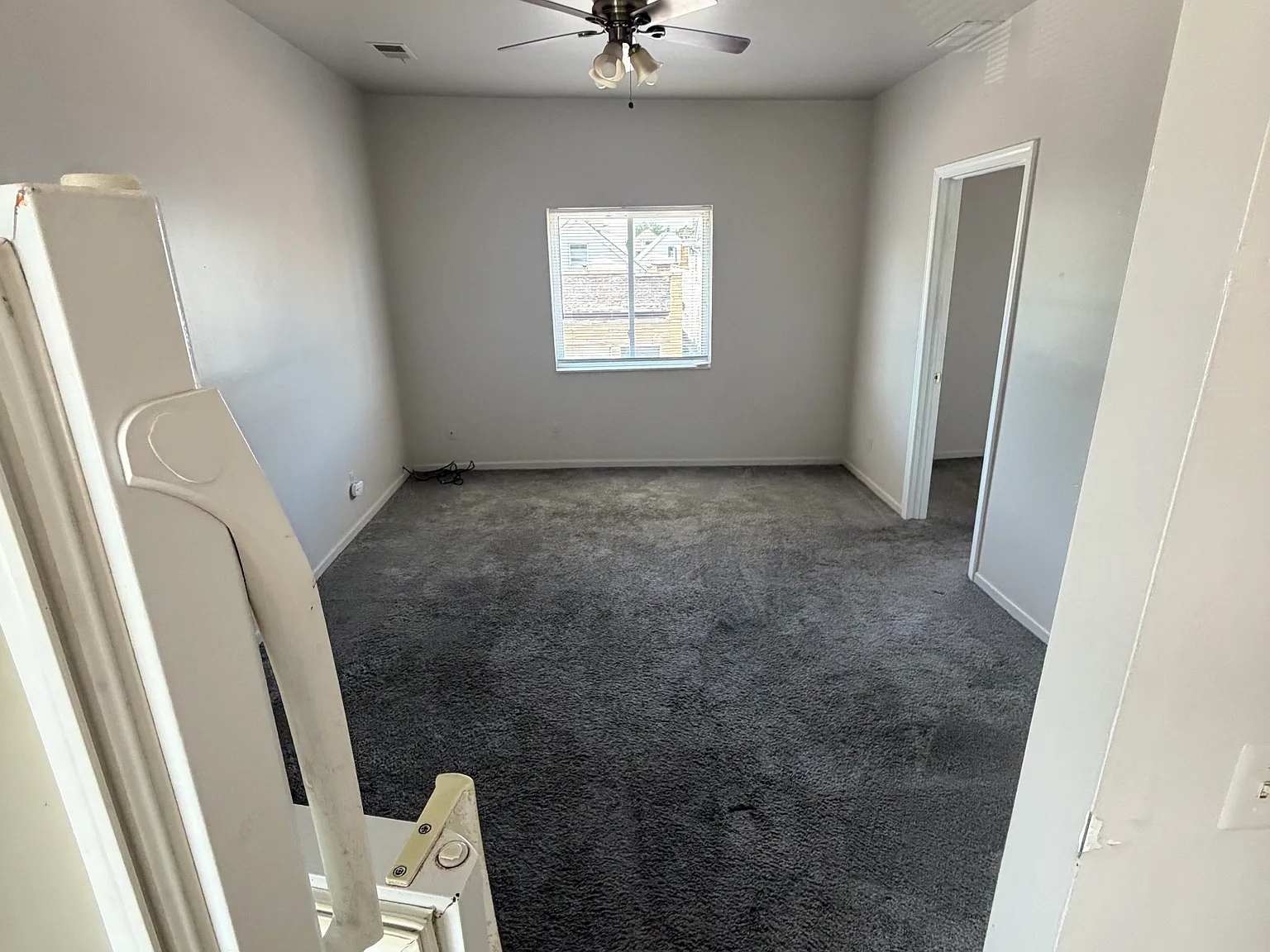 3 bed, 800 sqft, $1,100 — Photo 4