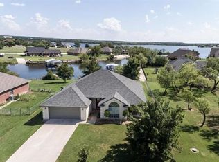 508 Port O Call Dr, Runaway Bay, TX 76426