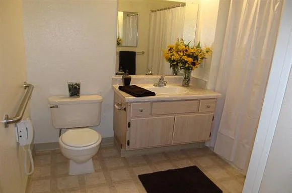 Heritage Oaks Senior Apartments — Photo 9